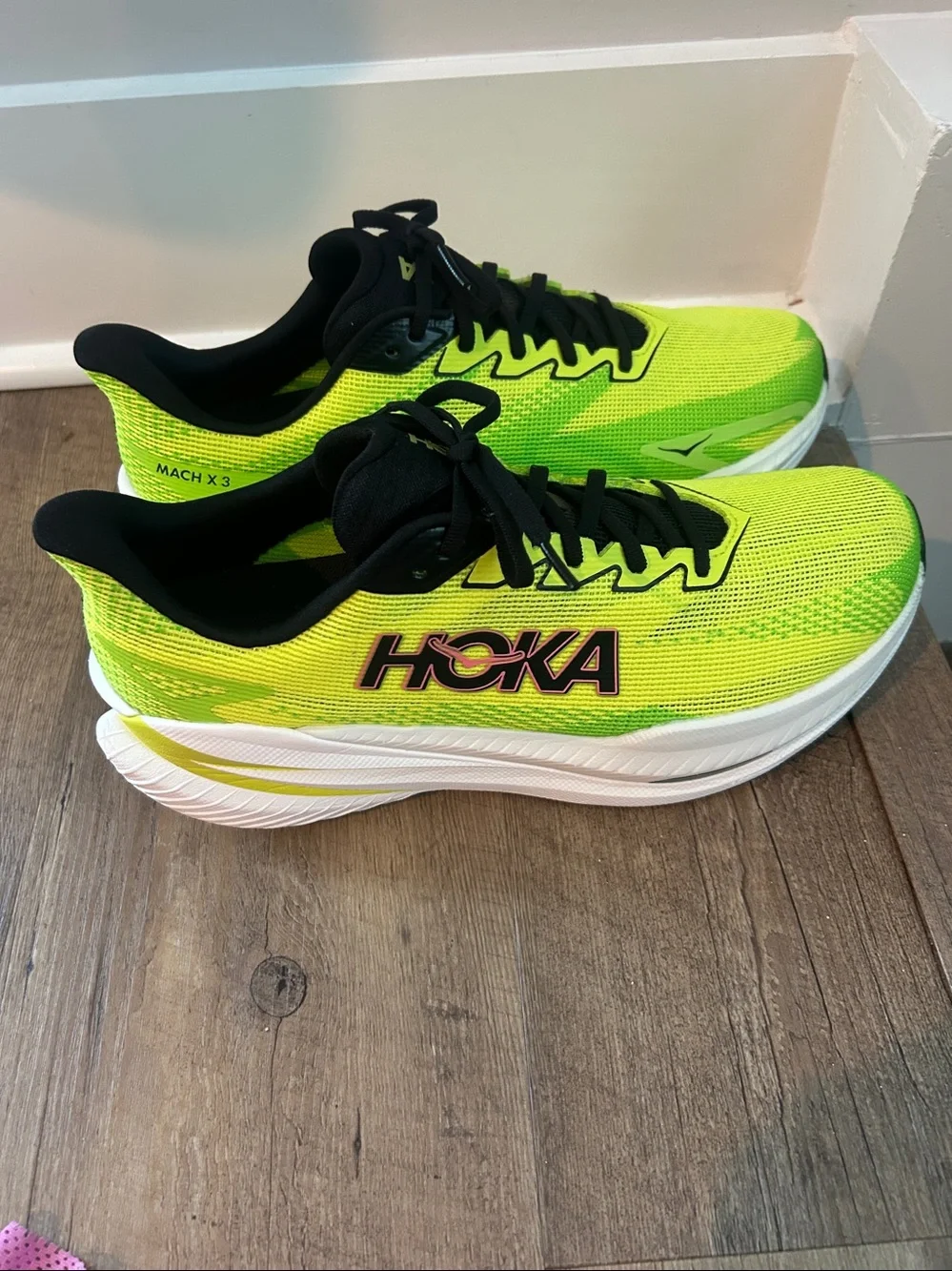 Hoka Mach X3 Sneakers